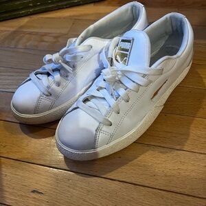 Puma Love Twist Wn's White Women's sneakers shoes Size 8. In good condition.